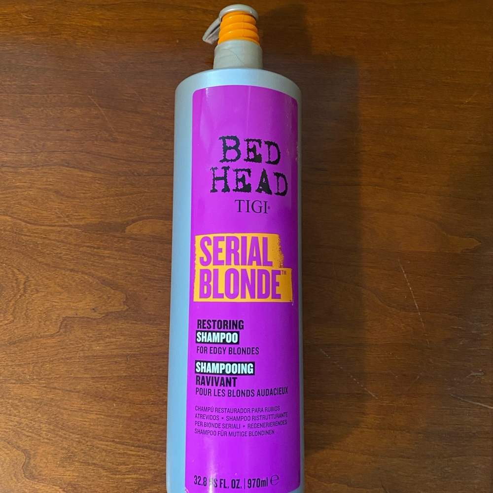 Serial Blonde Restoring Shampoo - Purple